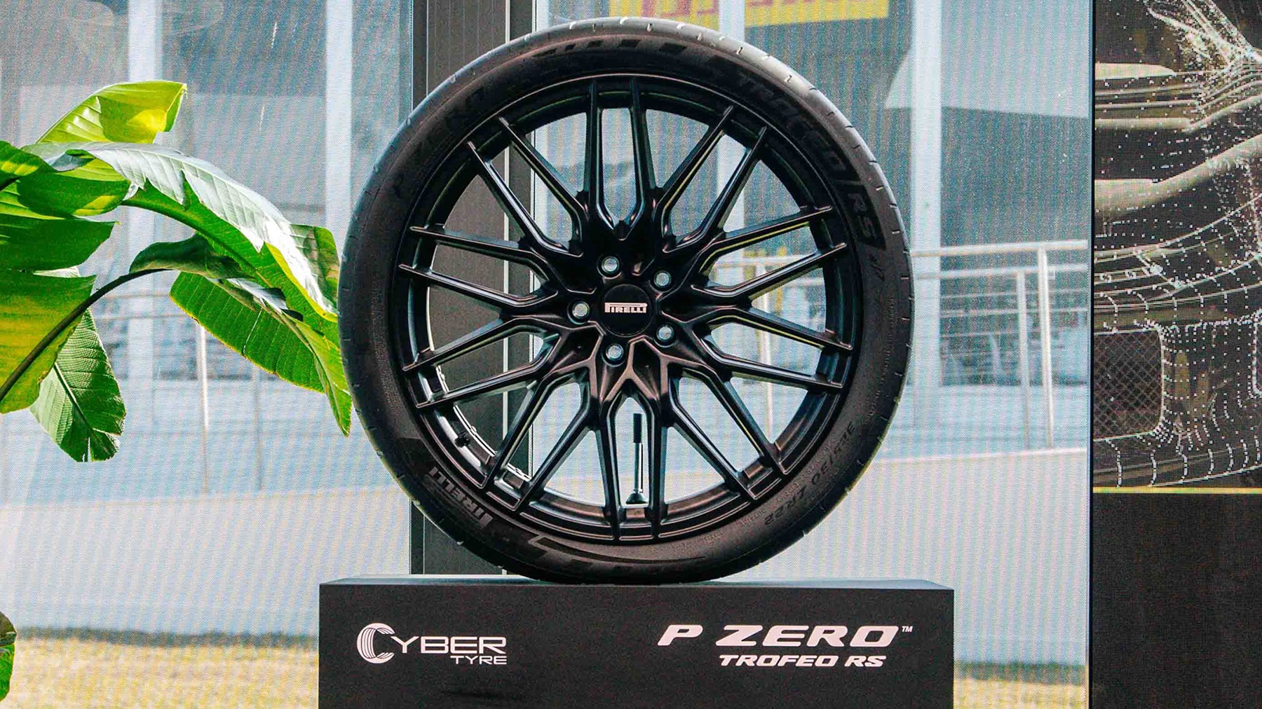 Pirelli-Cyber-Tyre-r-umt-internationale-Sicherheitspreise-ab