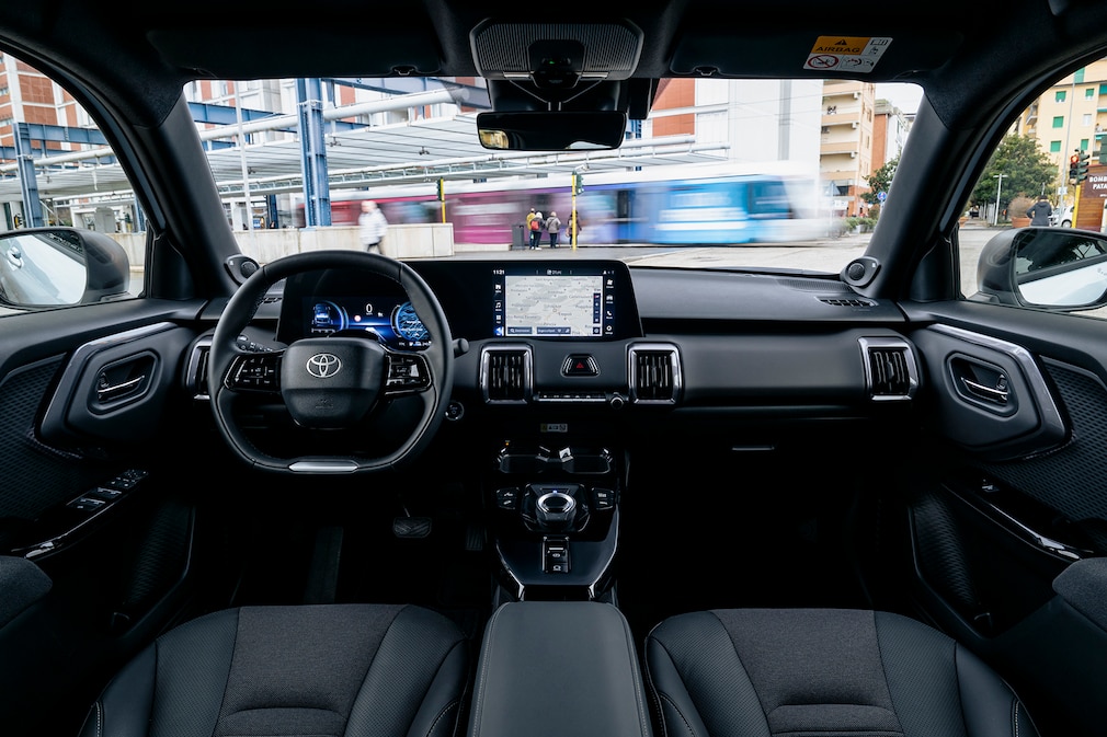 Toyota Urban Cruiser AWD: Allrad-Elektro-SUV im Test