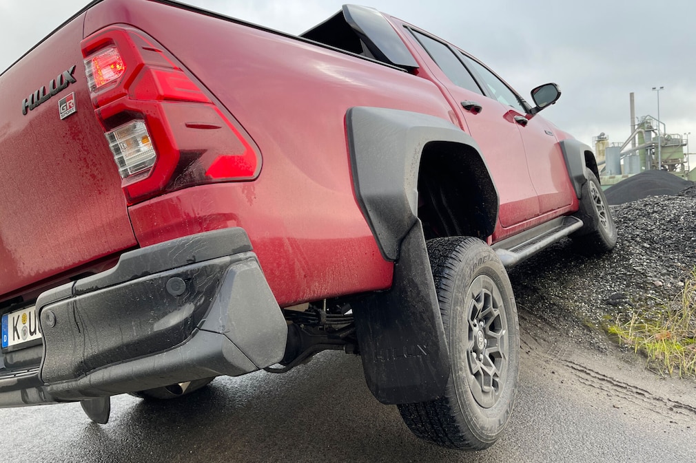 Toyota Hilux 2,8-l-D-4D