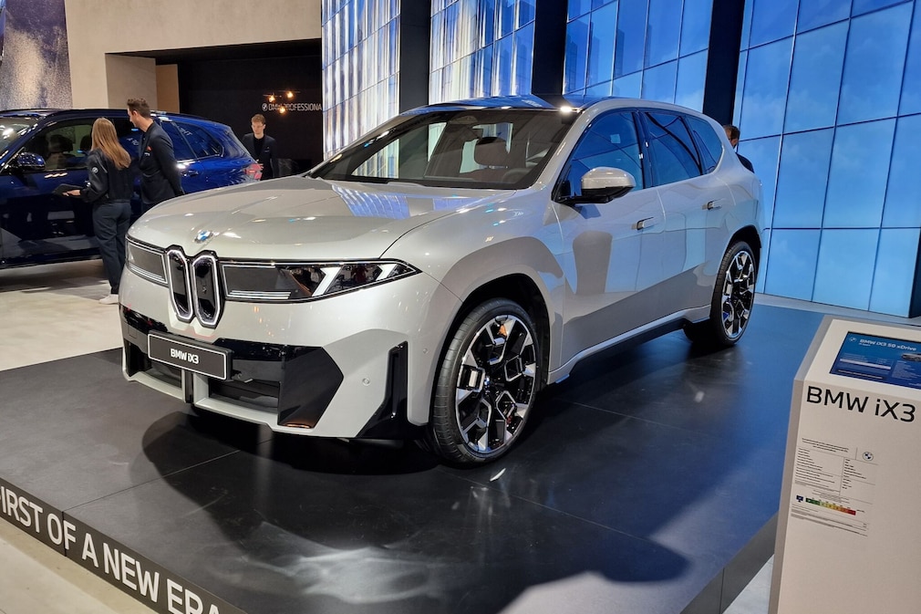 BMW iX3