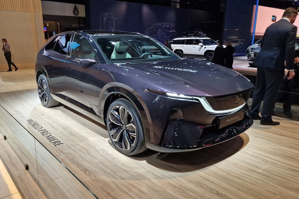 Mazda CX-6e