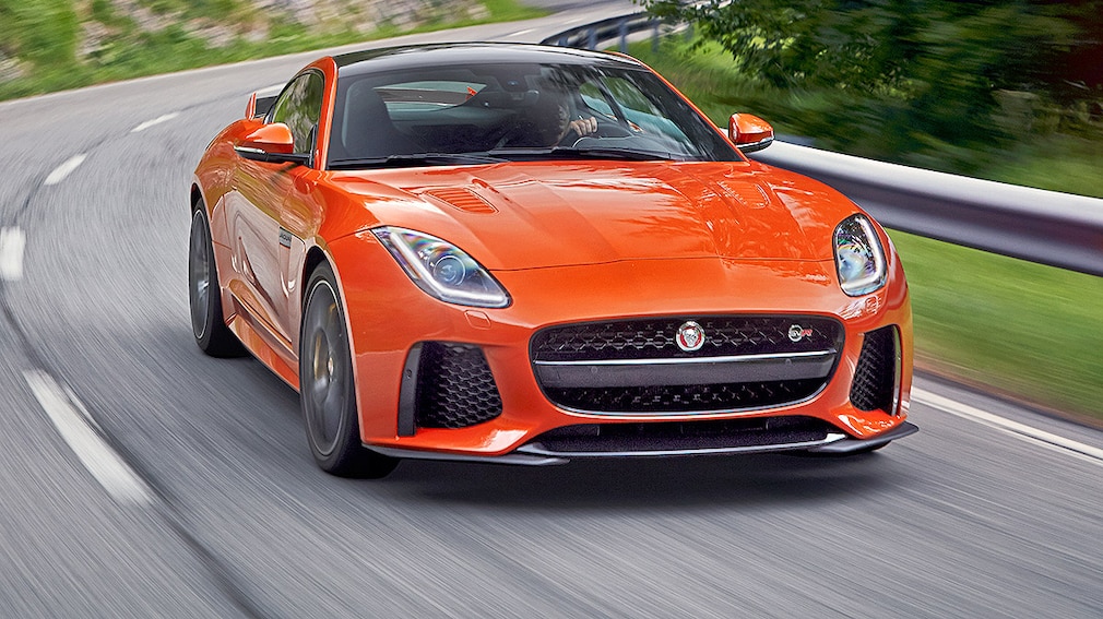 Jaguar F-Type SVR Coupé