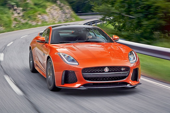 Jaguar F-Type SVR Coupé