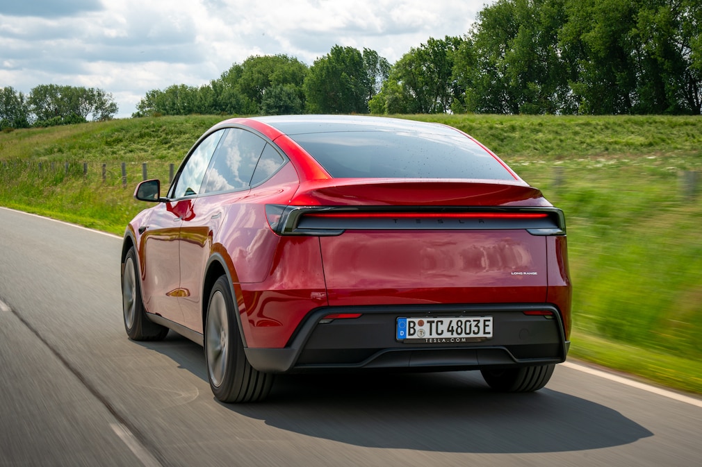 Tesla Model Y Long Range RWD