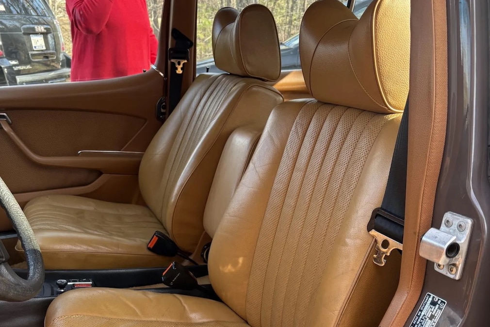 Ledersitze im Mercedes 450 SEL (W 116)