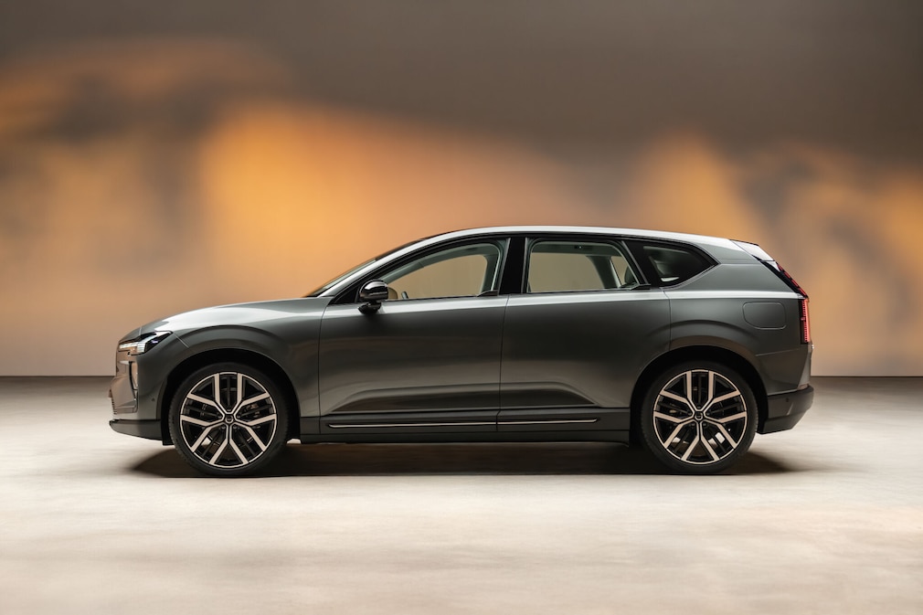 Volvo EX60