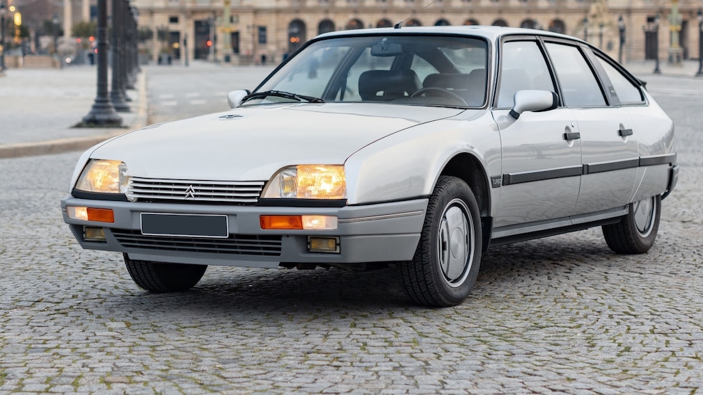 Citroën CX 25 GTI Turbo 2 stehend schräg von vorn