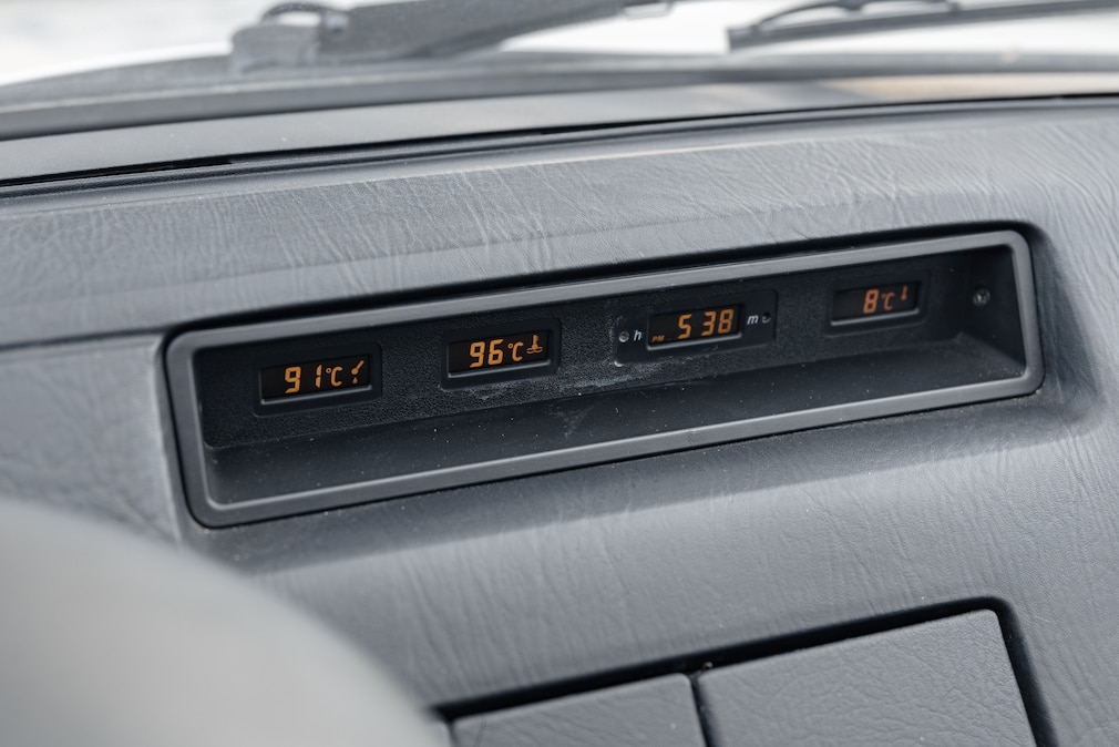 Digitale Zusatzinstrumente im Citroën CX 25 GTI Turbo 2
