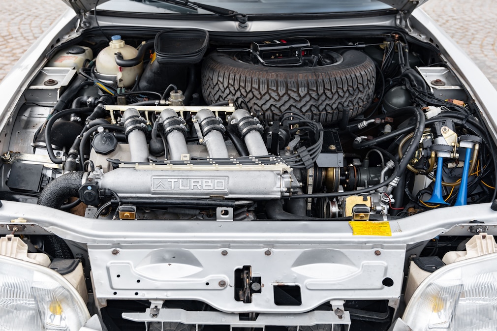 Motor und Motorraum des Citroën CX 25 GTI Turbo 2