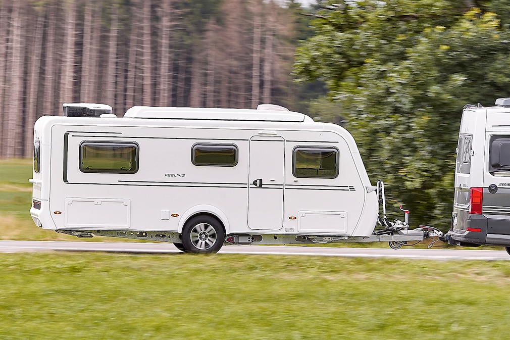Caravan-Vergleichstest: Eriba Feeling 442 gegen Novaline 495