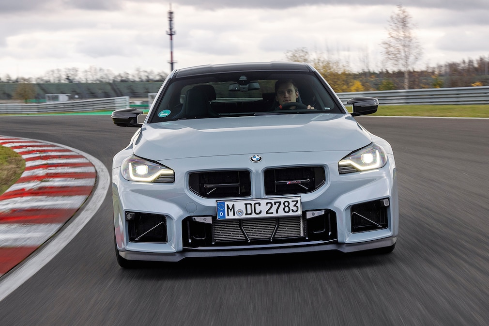 BMW M2 CS
