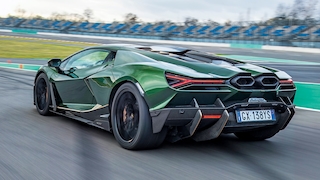 V12 lebt! Warum der Revuelto mehr ist als Ferraris SF90‑Gegenspieler