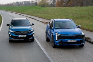 Kia Sportage 1.6-GDI AWD Renault Austral Full Hybrid E-Tech 200