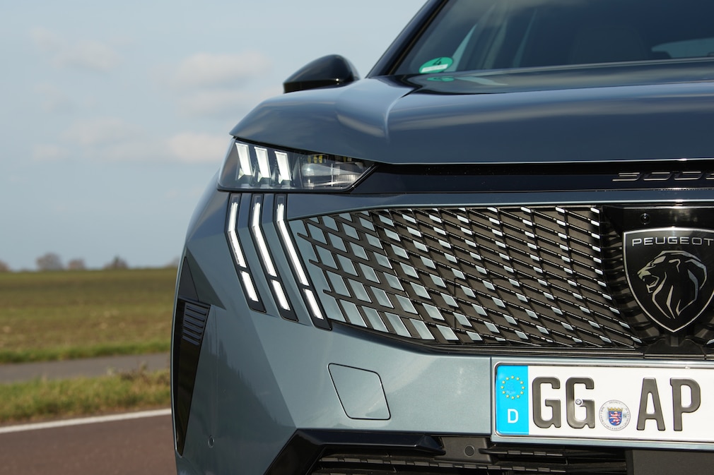 Peugeot E-3008 Dual Elektromotor AWD