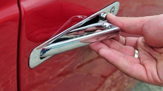 Versenkter Ausklapp-Türgriff des Cisitalia 202