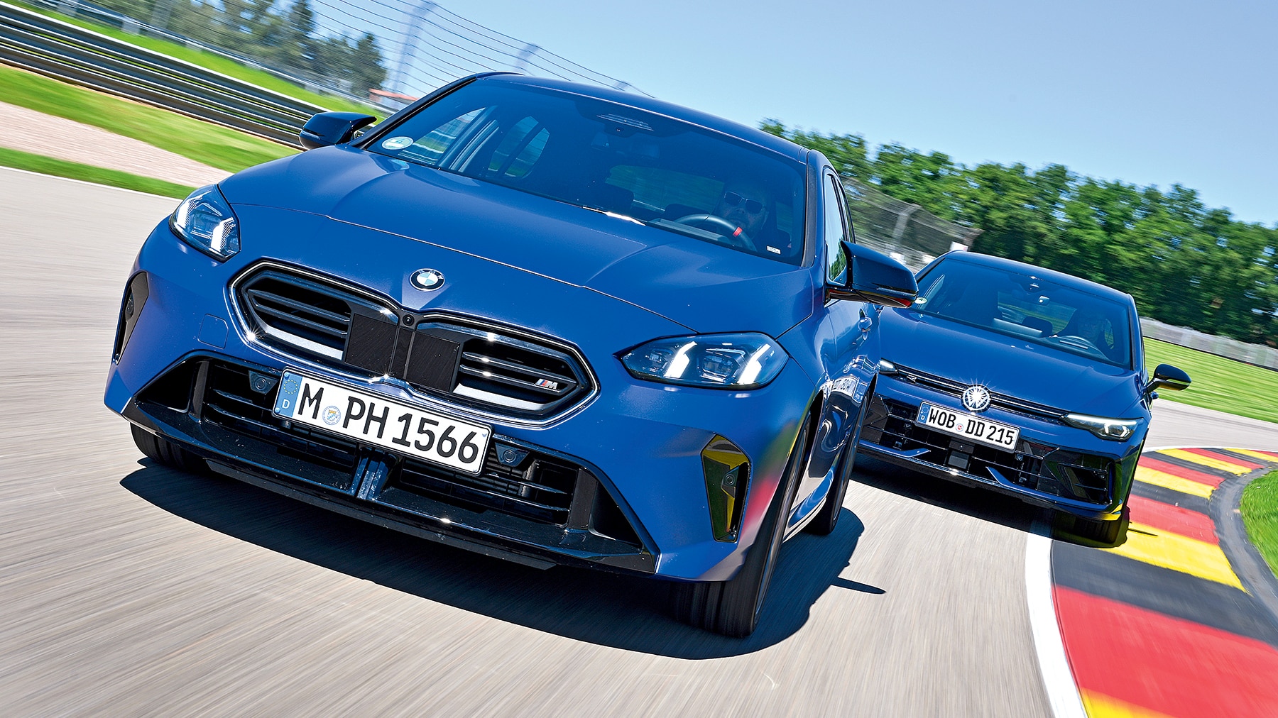 Comparison test: BMW M135 xDrive vs. VW Golf R - | AUTO BILD