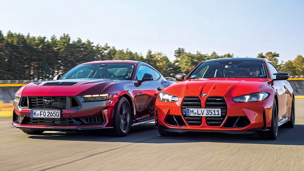 Ford Mustang Dark Horse vs. BMW M4 Coupé
