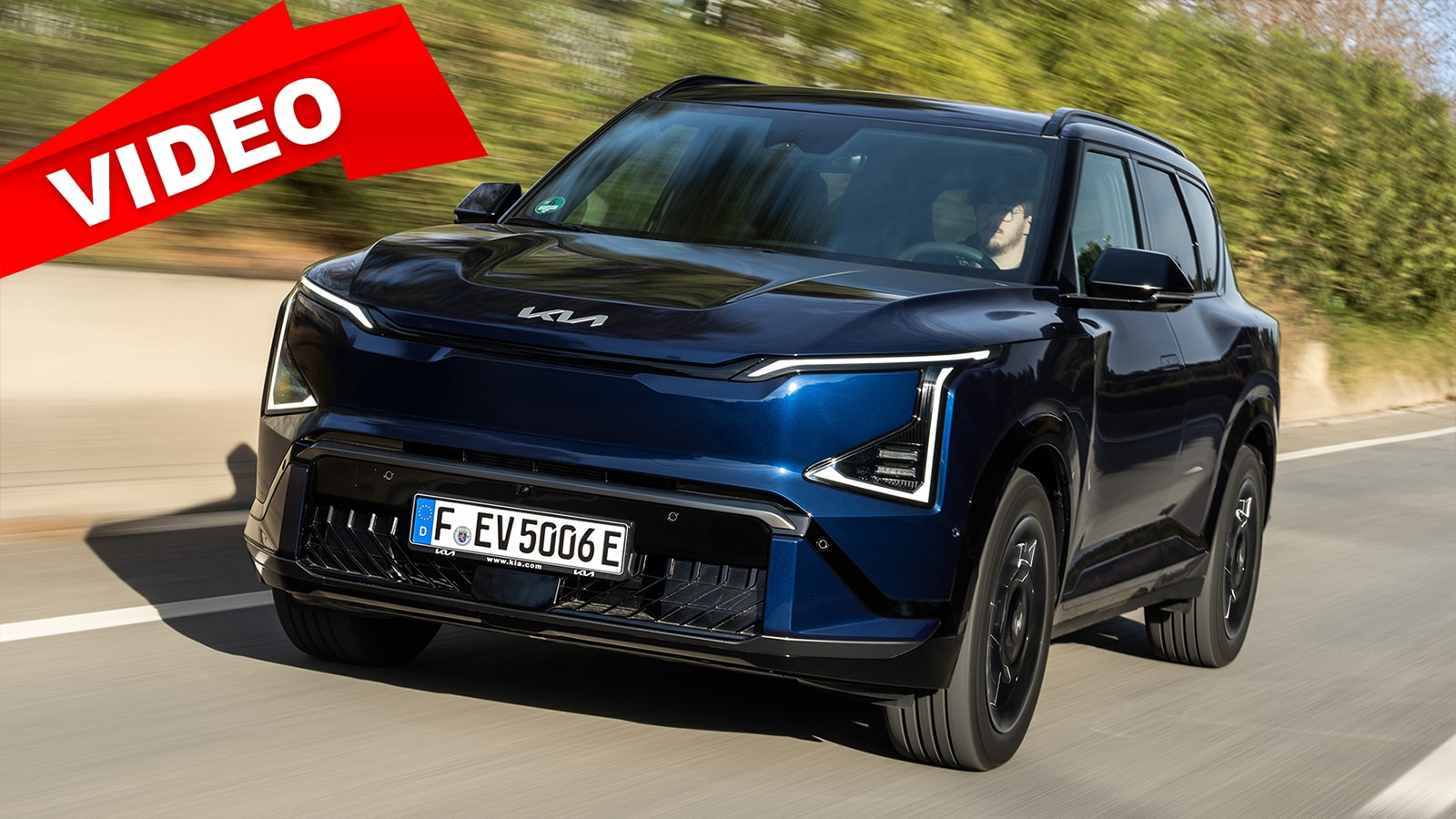 So-f-hrt-das-neue-E-Kompakt-SUV-von-Kia