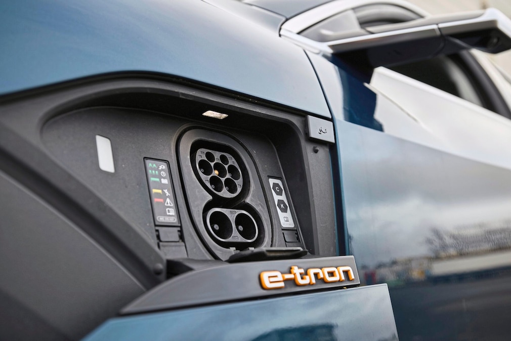 Audi e-tron 50 quattro
