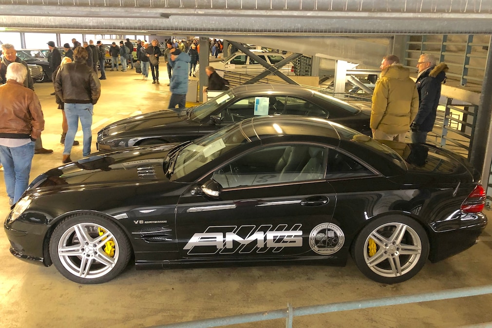 Mercedes SL 55 AMG (R 230) stehend von der Seite