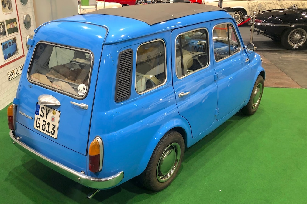 Fiat 500 Giardiniera Fünftürer stehend schräg von hinten