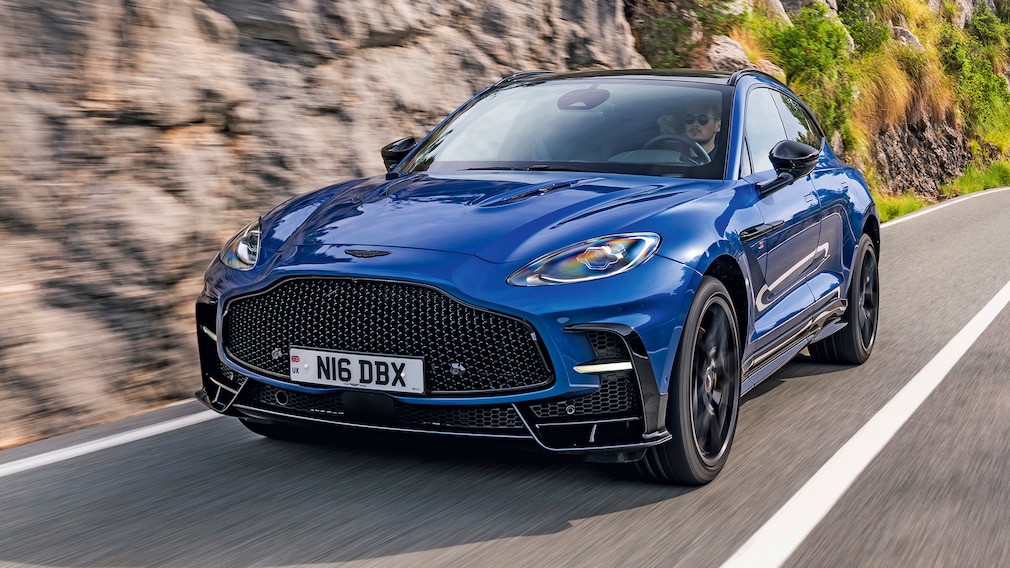 Aston Martin DBX S
