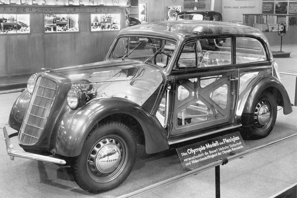 Der "Gläserne Olympia": Das Schnittmodell zeigt, wie die selbsttragende Karosserie des ersten Opel Olympia aufgebaut ist.