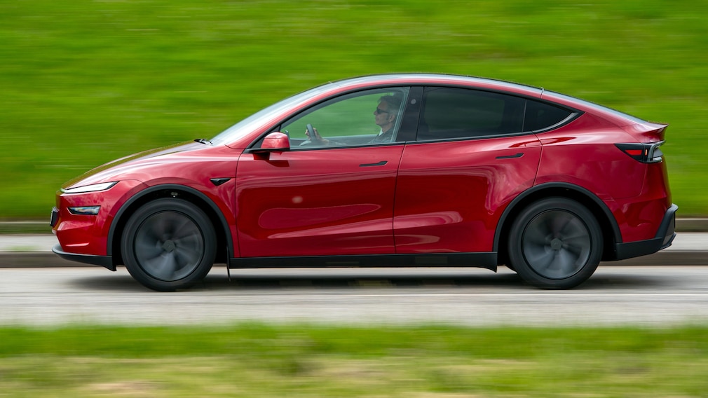 Tesla Model Y Long Range RWD