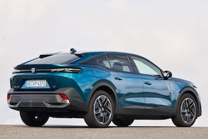 Peugeot E-408
