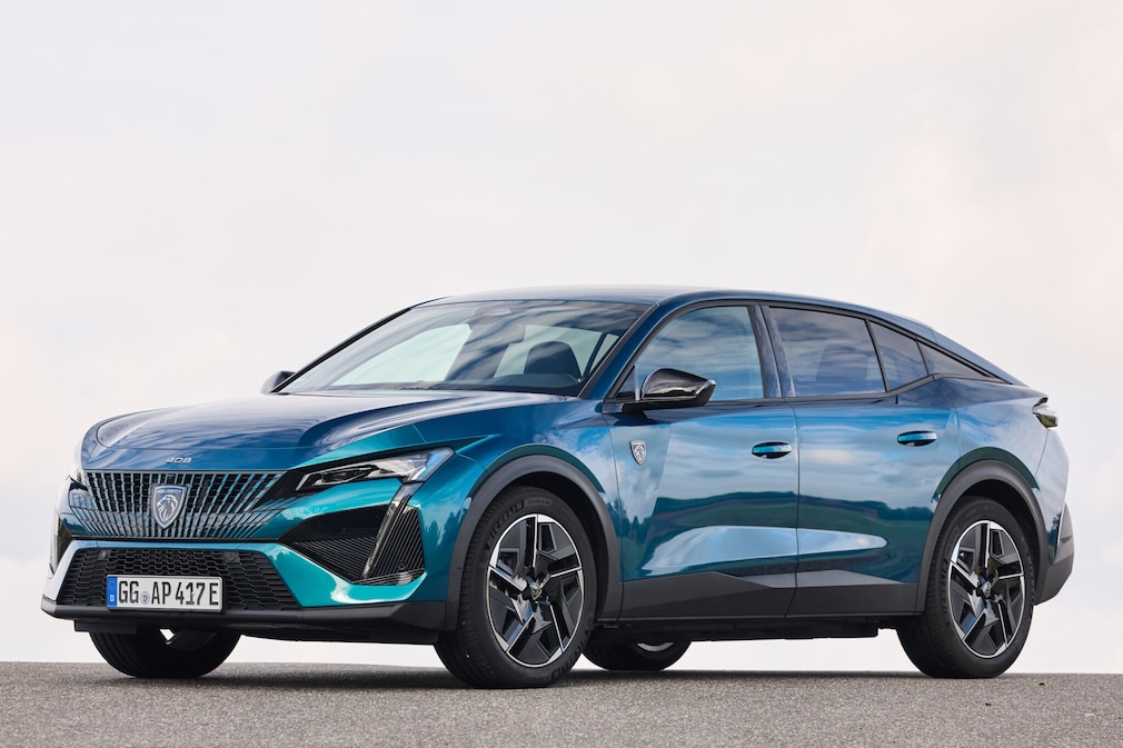 Peugeot E-408