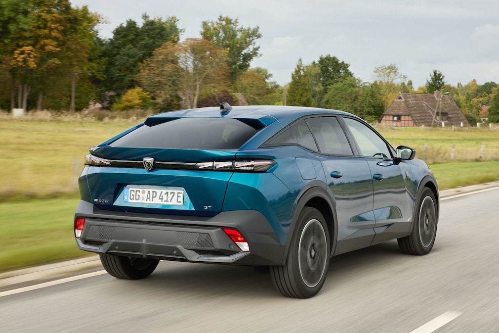 Peugeot E-408