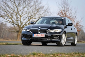 BMW 318i Sport Line