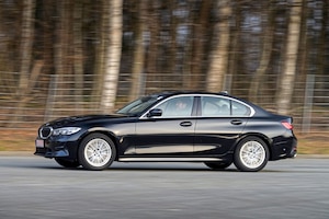 BMW 318i Sport Line