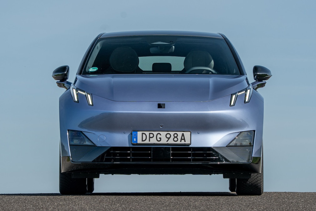 Lynk & Co 02