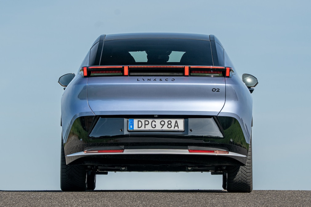 Lynk & Co 02