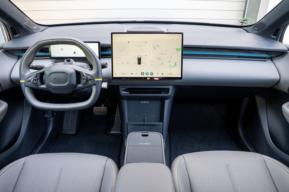 Lynk & Co 02