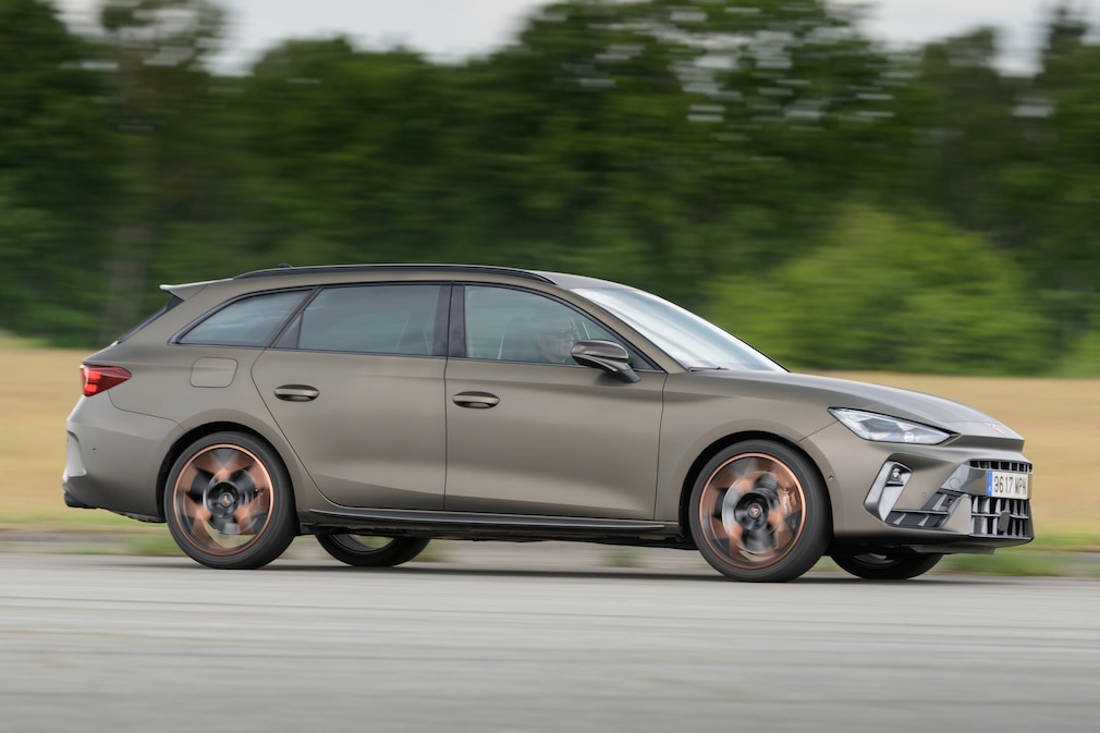 Cupra Leon ST VZ 2.0 TSI 4Drive
