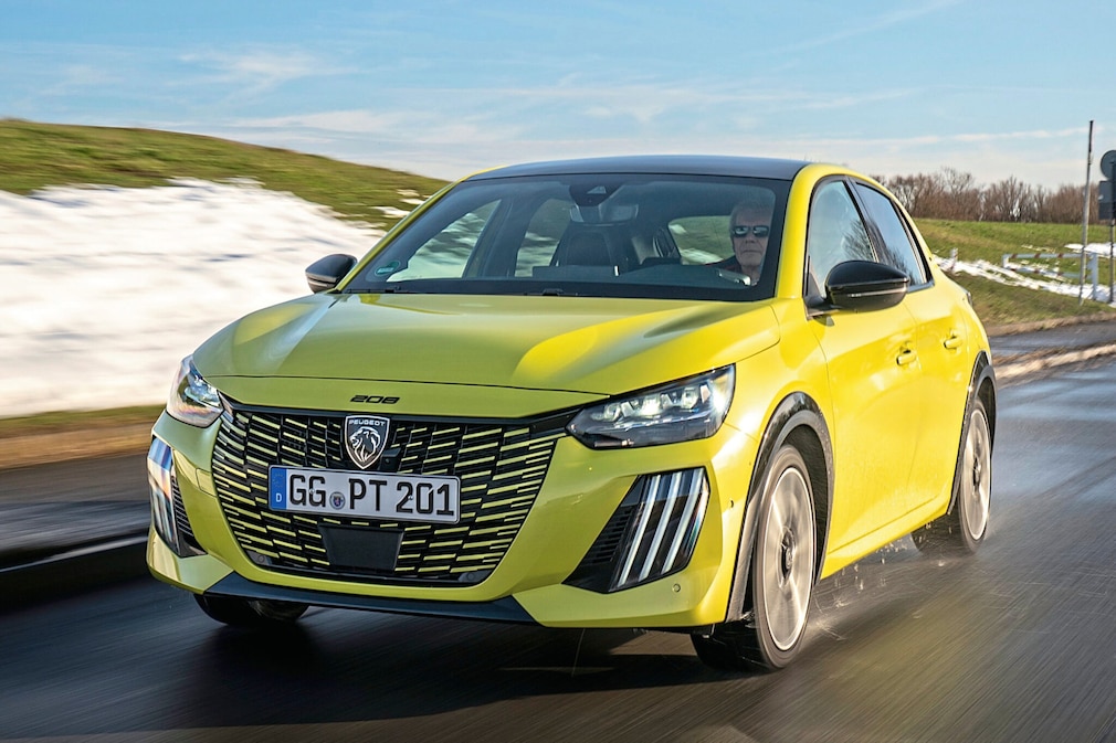 Peugeot 208 Hybrid 110 e-DSC6