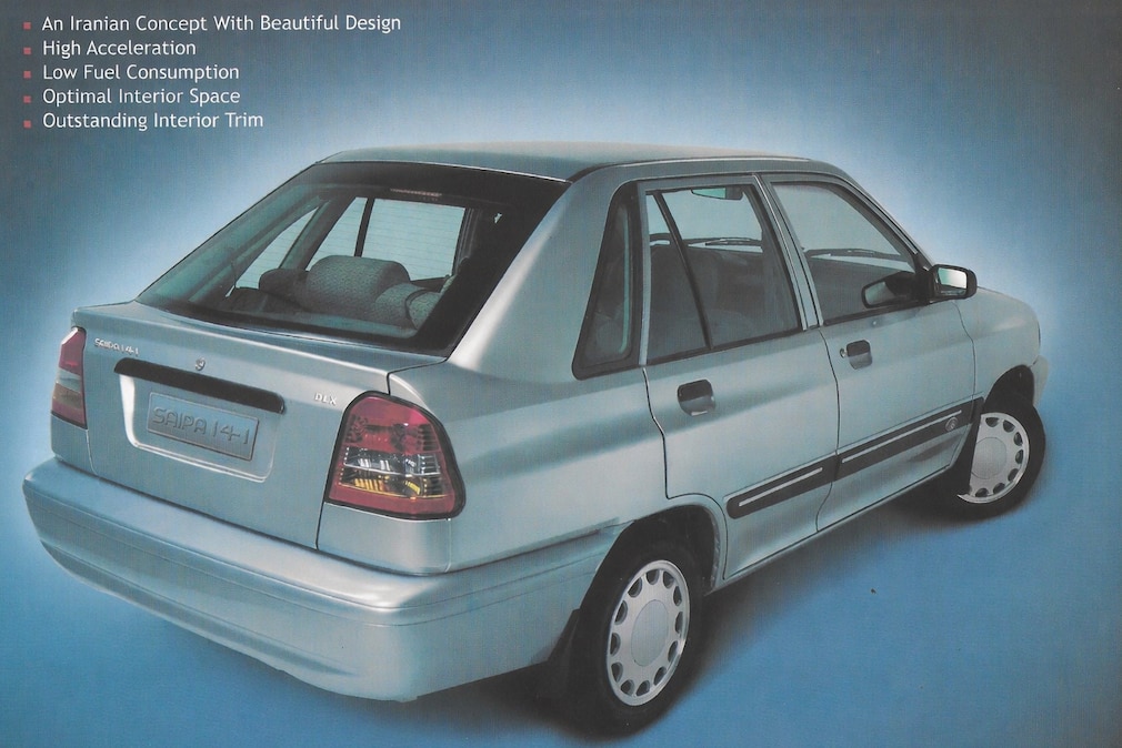 Studiofoto Saipa 141 von schräg hinten