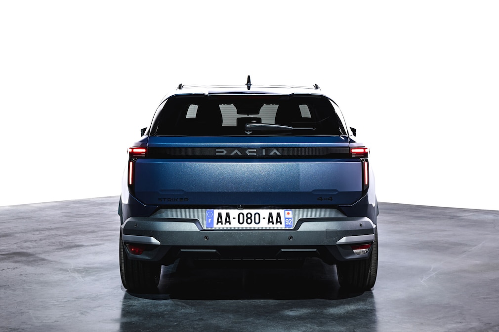 Dacia Striker
