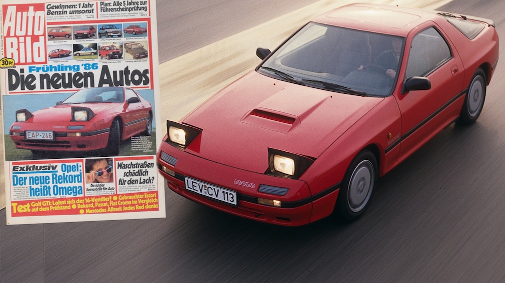 Titel der Erstausgabe von AUTO BILD mit einem roten Mazda RX-7, dazu ein Foto eines Mazda RX-7