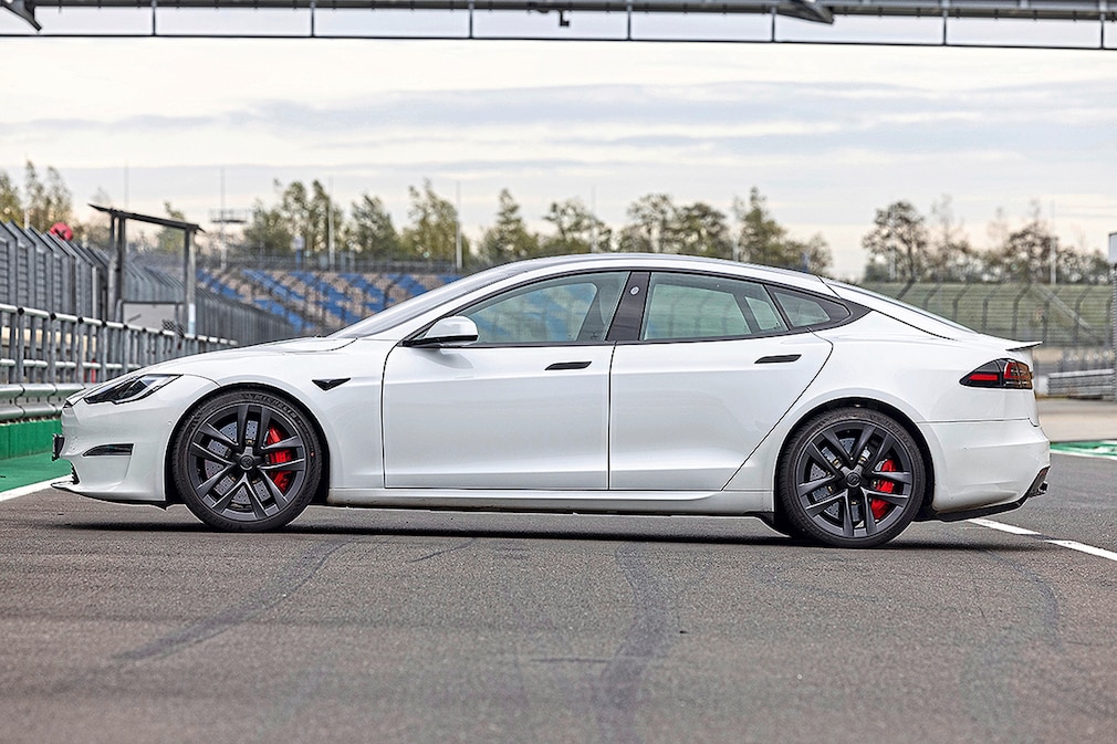 Tesla Model S Plaid