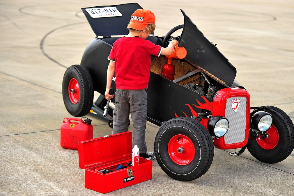 AUTO BILD-Kinder-Rennwagen zum Selberbauen, Hot Rod für Kinder, Johann Horn am Hot-Rod