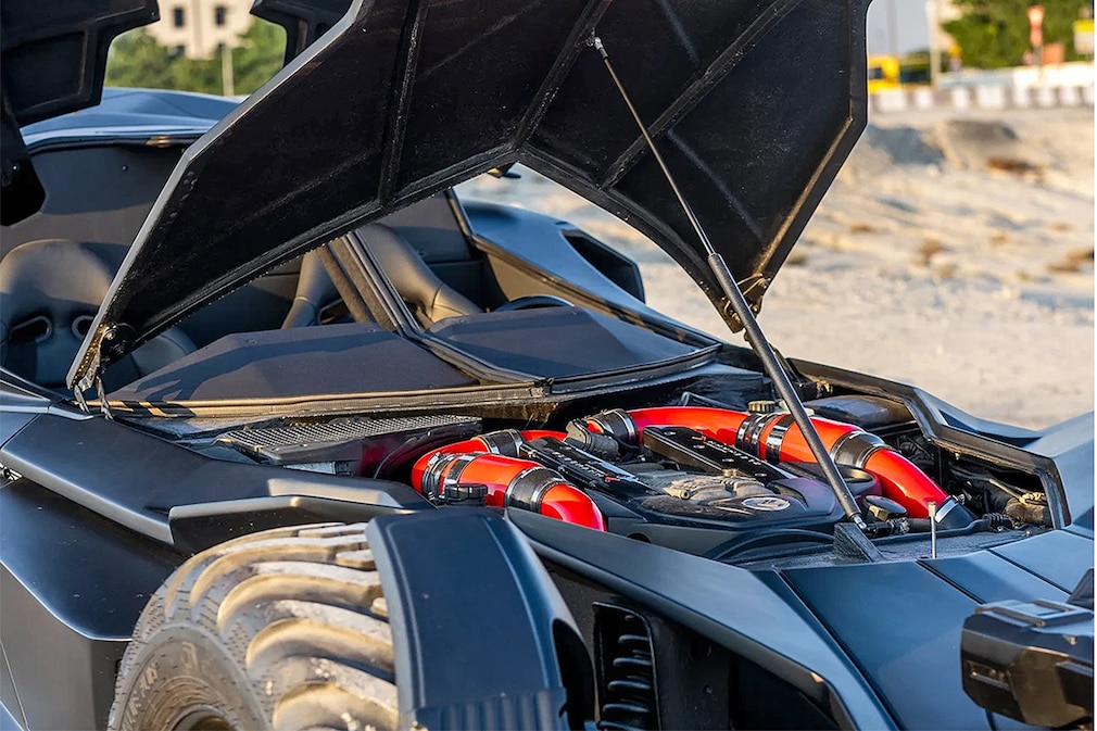 Mercedes-Benz CL55 AMG in Batmobile Umbau