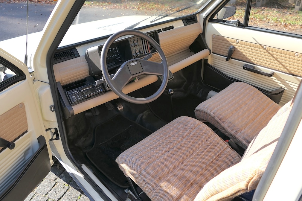 Cockpit des Fiat Panda 1