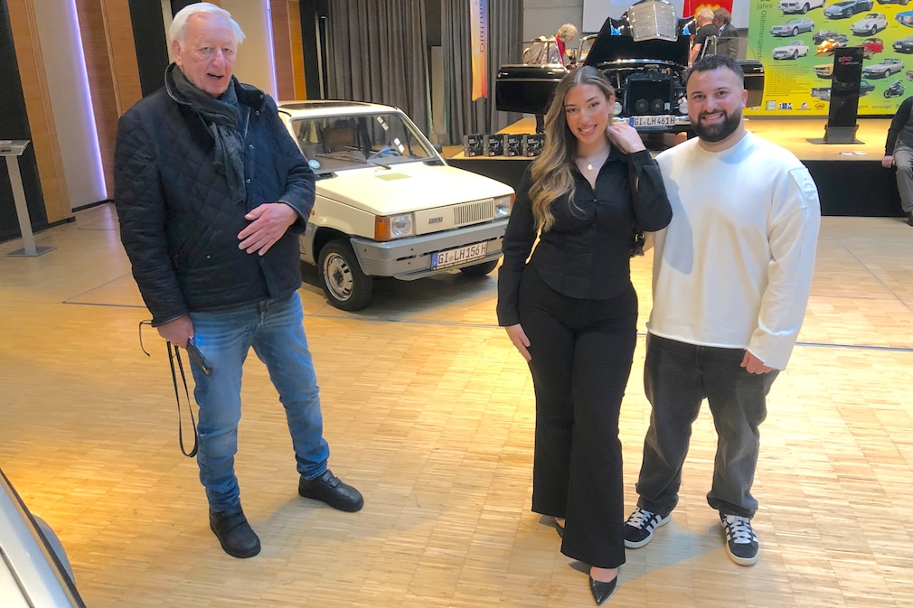 Wolfgang Schwanke, Amina El Idelbi, Muhamad Thabet und der Fiat Panda