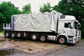 Neue Faltmechanik für Schwerlaster