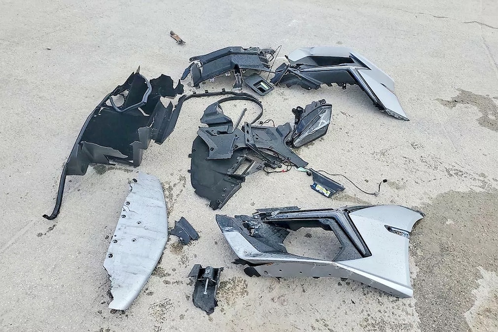 Unfall Lamborghini Revuelto