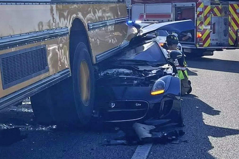 Jaguar F-Type Crash