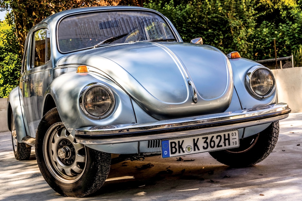 VW Käfer Weltmeister stehen von vorn